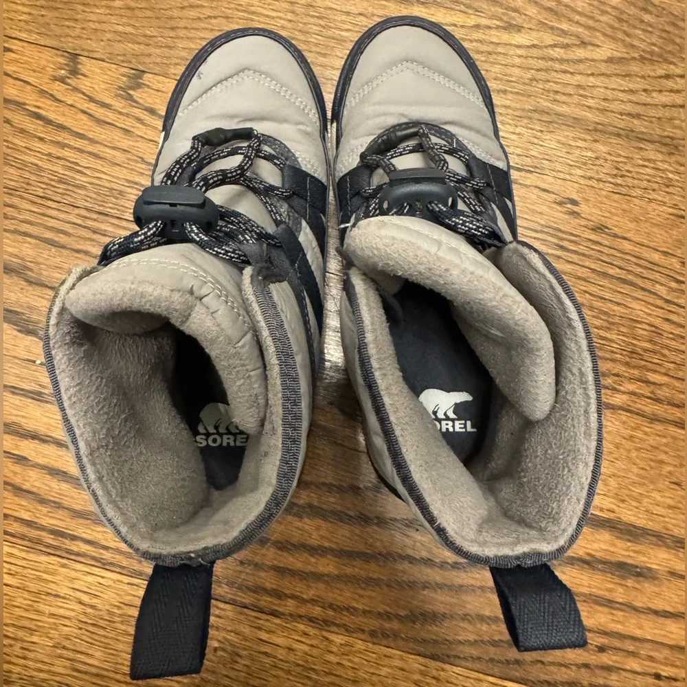 SOREL Kids Winter Snow Boots Youth 2 Gray Navy Faux Fur Lined